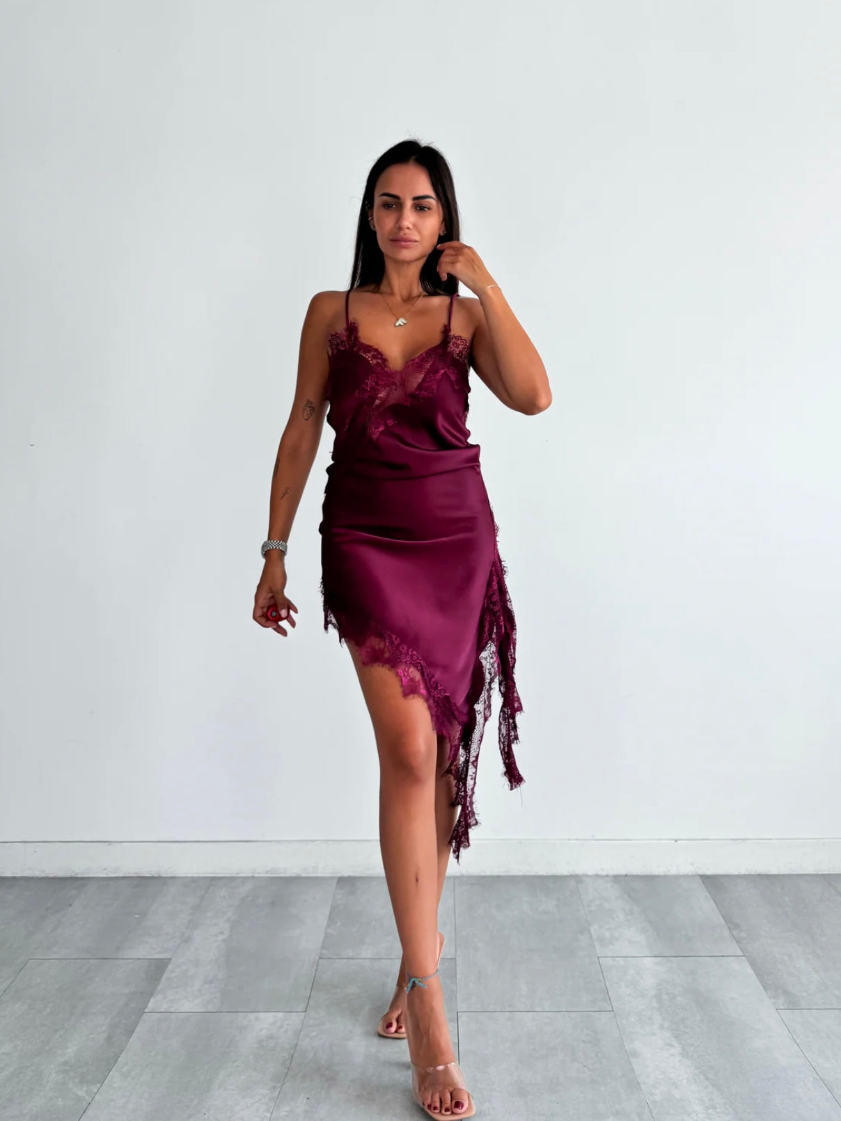 Abito Pizzo Satinato Wine
