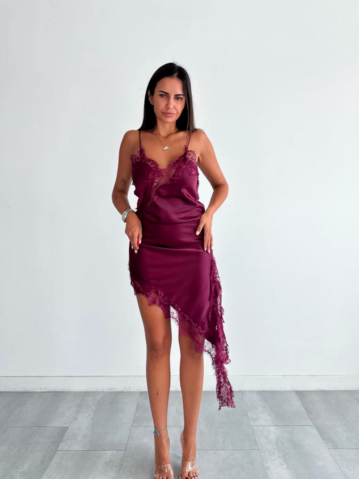 Abito Pizzo Satinato Wine