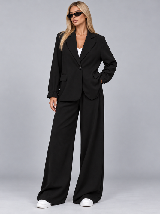 Tailleur Soft Black, dettaglio del design