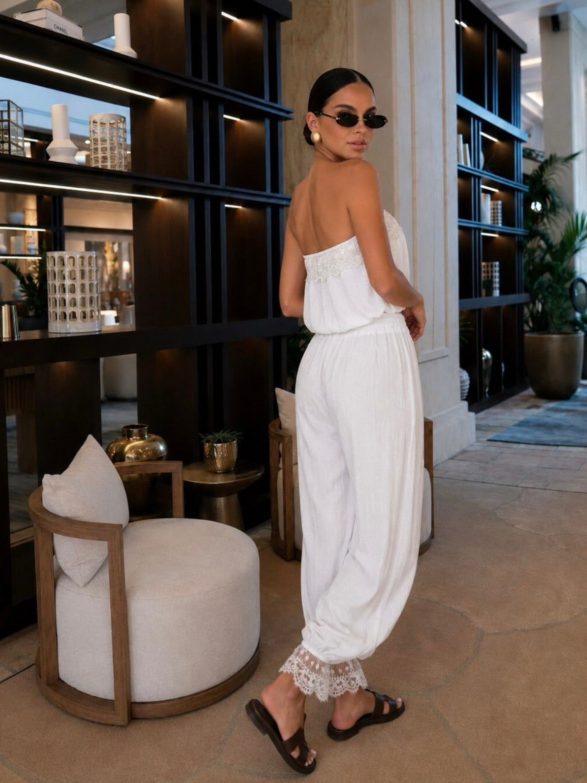 Set Capri White