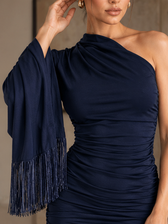 Abito Noryssia Blue mini in lycra monospalla con frange - dettaglio manica con frange
