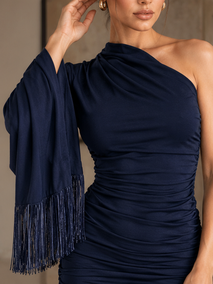 Abito Noryssia Blue mini in lycra monospalla con frange - dettaglio manica con frange