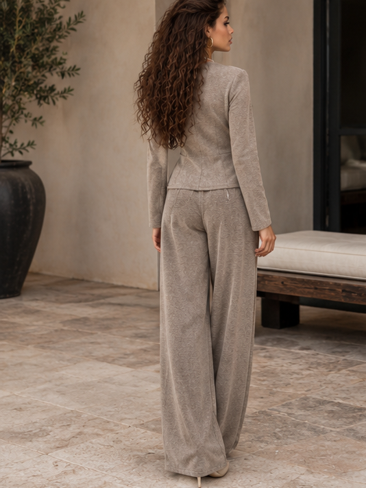 Completo Evelyn Beige donna con cardigan e pantalone - vista posteriore