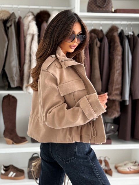 Cappotto scamosciato Beije – tessuto e finiture – DivaModaMilano