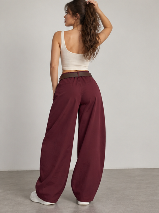 Pantalone Dalila Wine, dettaglio di tessuto e finiture