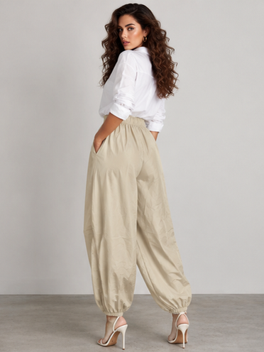Pantalone Mery Beige, dettaglio di tessuto e finiture