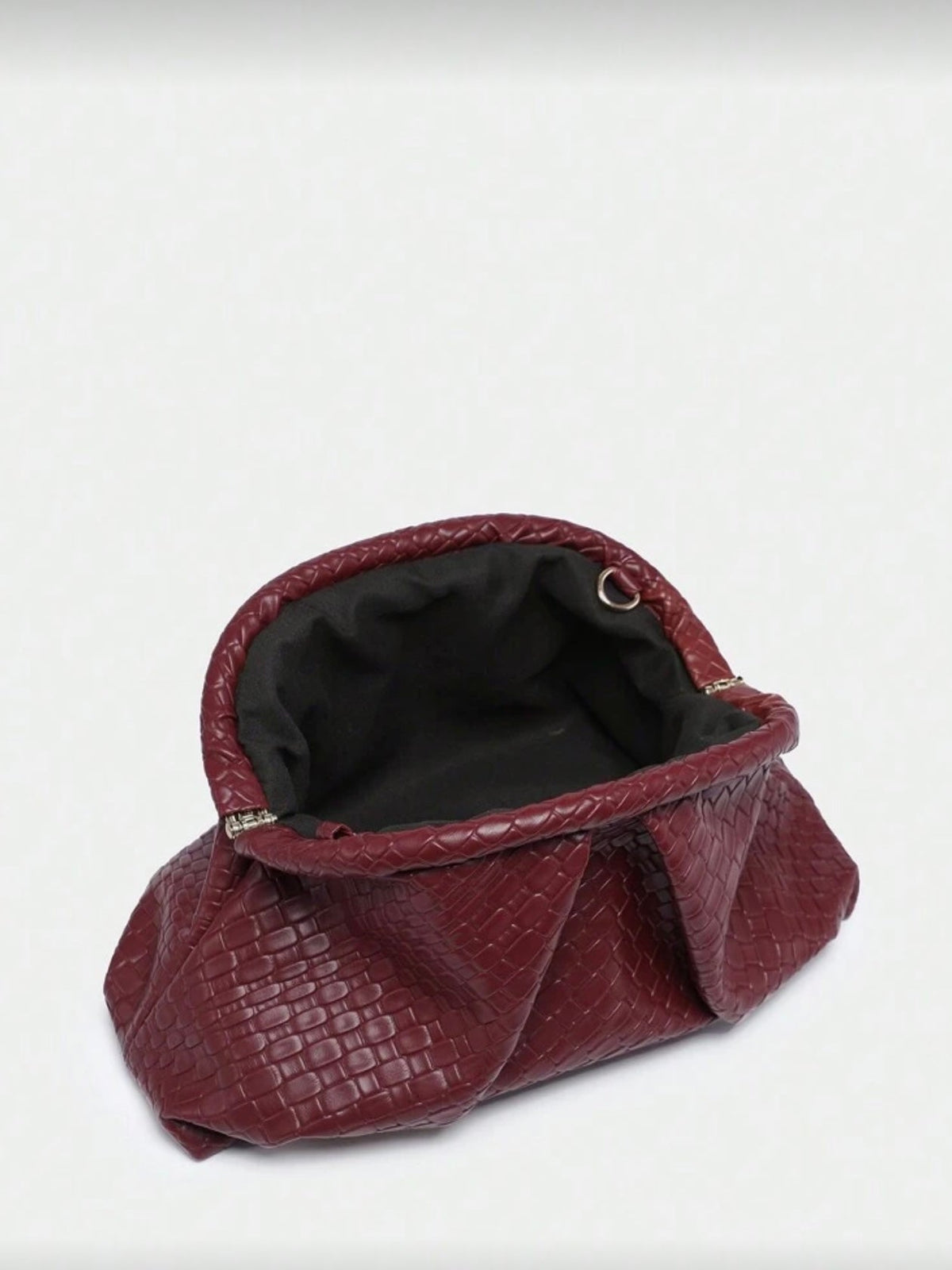 Pochette Sofi – dettaglio del design – DivaModaMilano