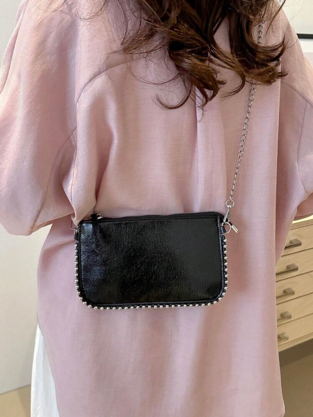 Pochette Stella Black, dettaglio del design