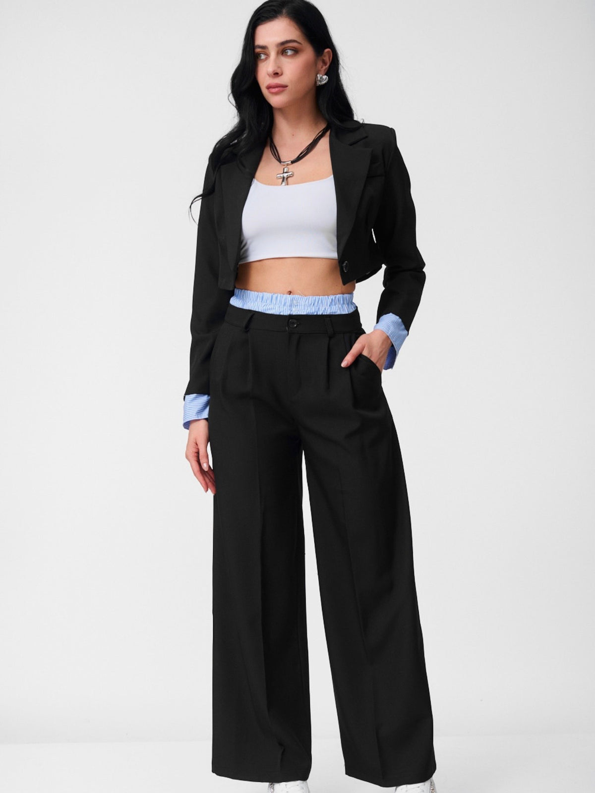 Set Cloe Black, dettaglio di tessuto e finiture