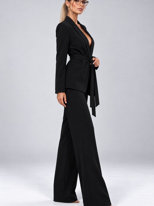 Tailleur Monday Black, dettaglio del design