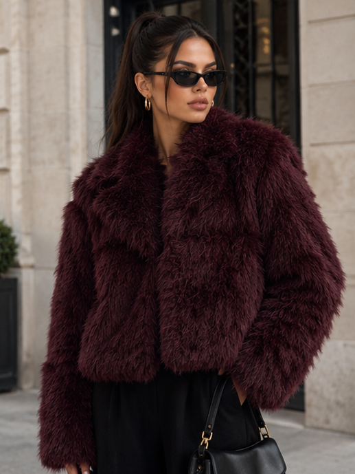 Pelliccia Orlena Bordeaux sintetica - look completo frontale